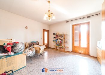 Independent house Polonghera - photo 23
