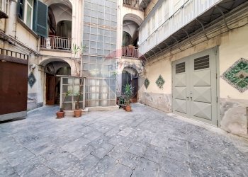 Appartamento Via Carbonara, Napoli (zona San Lorenzo) - foto 5