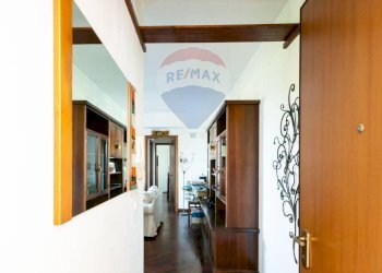 Trilocale via Gioacchino rossini, Gropello Cairoli - foto 1