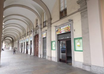 Shop Corso Vinzaglio, Torino (neighborhood Centro) - photo 2