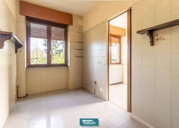 Salone - Quadrilocale via Panighini, Borgomanero - foto 3