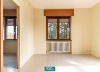 Stanza non arredata - Quadrilocale via Panighini, Borgomanero - foto 4