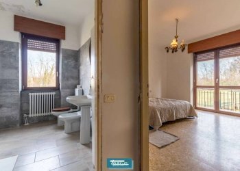 Interno appartamento - Quadrilocale via Panighini, Borgomanero - foto 8