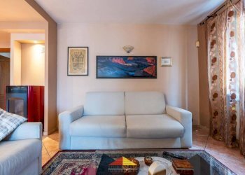 Salone - Villa strada Statale, 93, Manta - photo 2