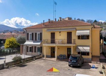 Facciata - Villa strada Statale, 93, Manta - photo 9