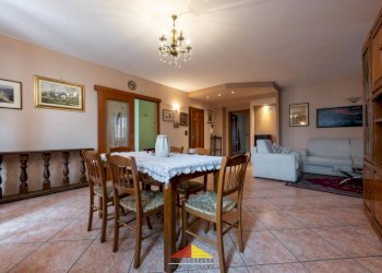 Salone - Villa strada Statale, 93, Manta - photo 13