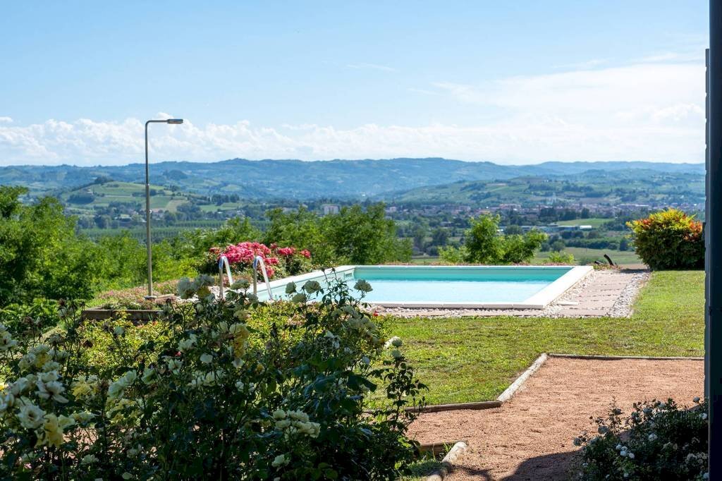 Piscina - Villa Canelli - foto 2