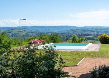 Piscina - Villa Canelli - foto 3