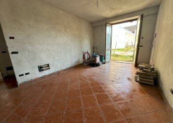 Salone - Three-room apartment via Trieste, 10, Borgomanero - photo 6