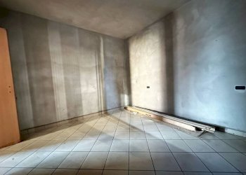 Camera da letto - Trilocale via Trieste, 10, Borgomanero - foto 14