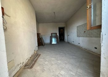 Sala da pranzo - Trilocale via Trieste, 10, Borgomanero - foto 3