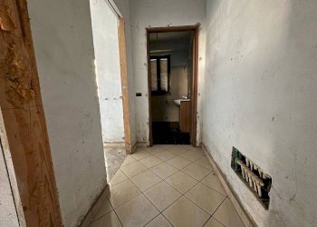Interno palazzo - Three-room apartment via Trieste, 10, Borgomanero - photo 14