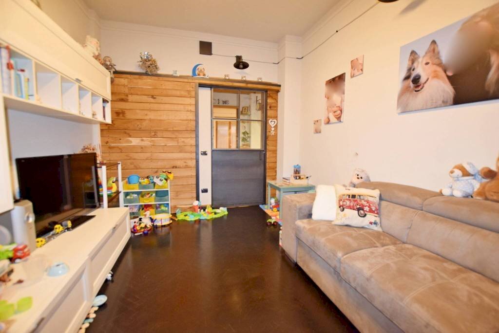 Salone - Trilocale via di Borgo Aragno, 9, Mondovì - foto 1