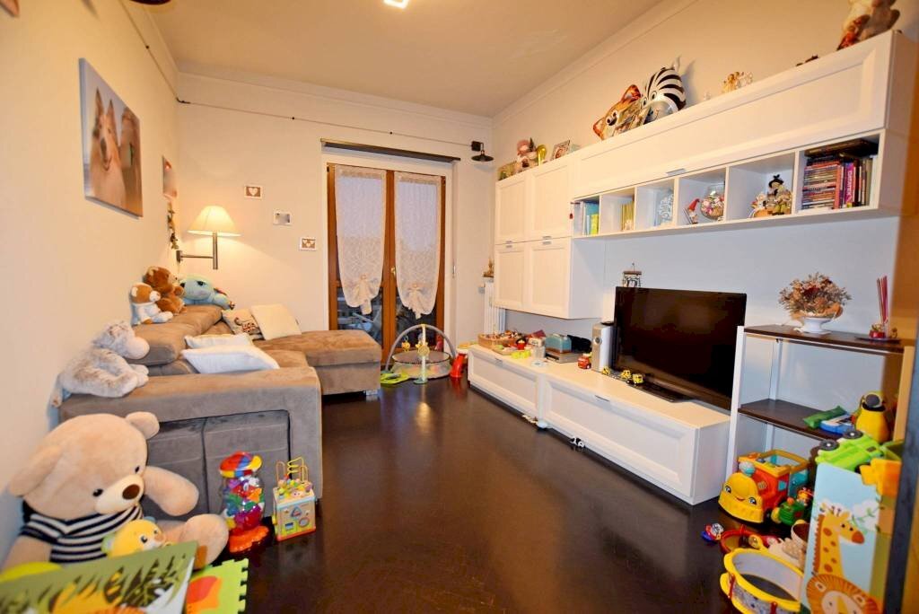 Salone - Trilocale via di Borgo Aragno, 9, Mondovì - foto 2