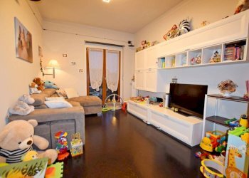 Salone - Trilocale via di Borgo Aragno, 9, Mondovì - foto 2