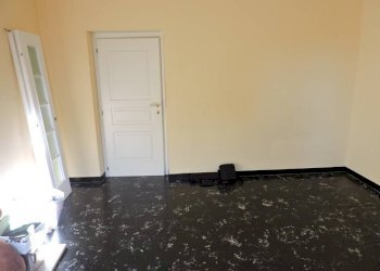 Stanza non arredata - Quadrilocale via Teresio Mario Canepari, 9, Genova (zona Sampierdarena) - foto 7