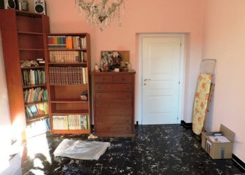 Stanza arredata - Quadrilocale via Teresio Mario Canepari, 9, Genova (zona Sampierdarena) - foto 9