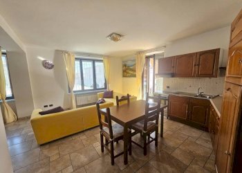 Salone - Trilocale via Giovanni Amendola, 27, Varese - foto 11