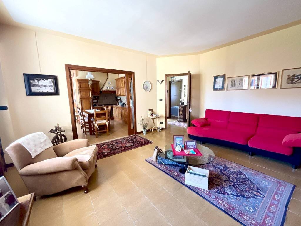 Salone - Quadrilocale corso 25 Aprile, 30, Busca - foto 2