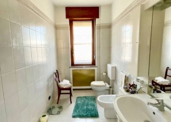 Bagno - Four-room apartment corso 25 Aprile, 30, Busca - photo 11