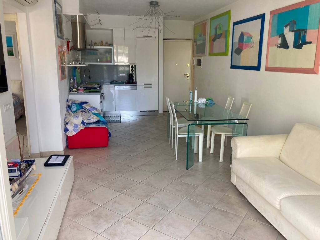 Salone - Three-room apartment via Magliano, Massa - photo 1