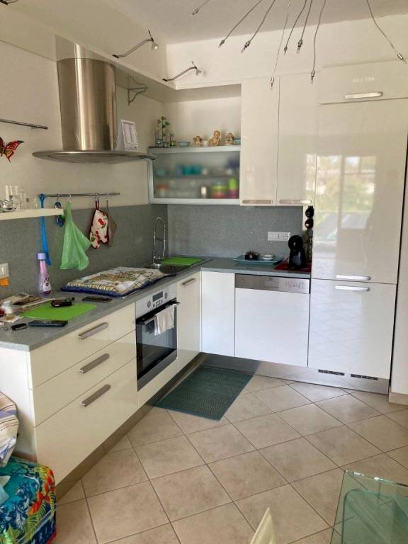 Cucina - Three-room apartment via Magliano, Massa - photo 2