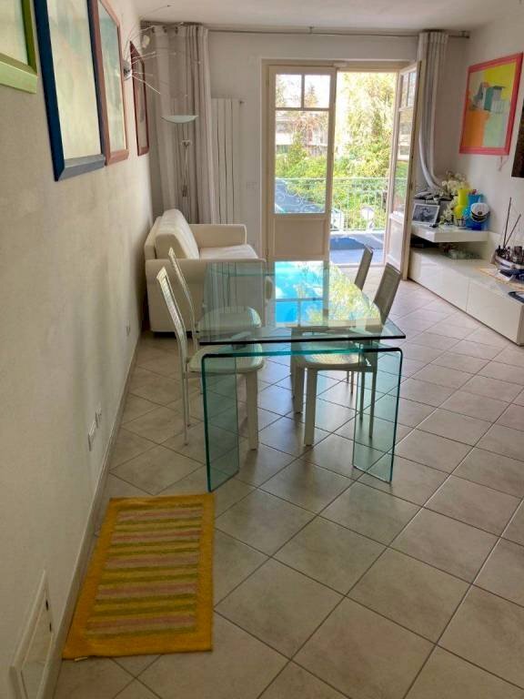 Salone - Three-room apartment via Magliano, Massa - photo 3