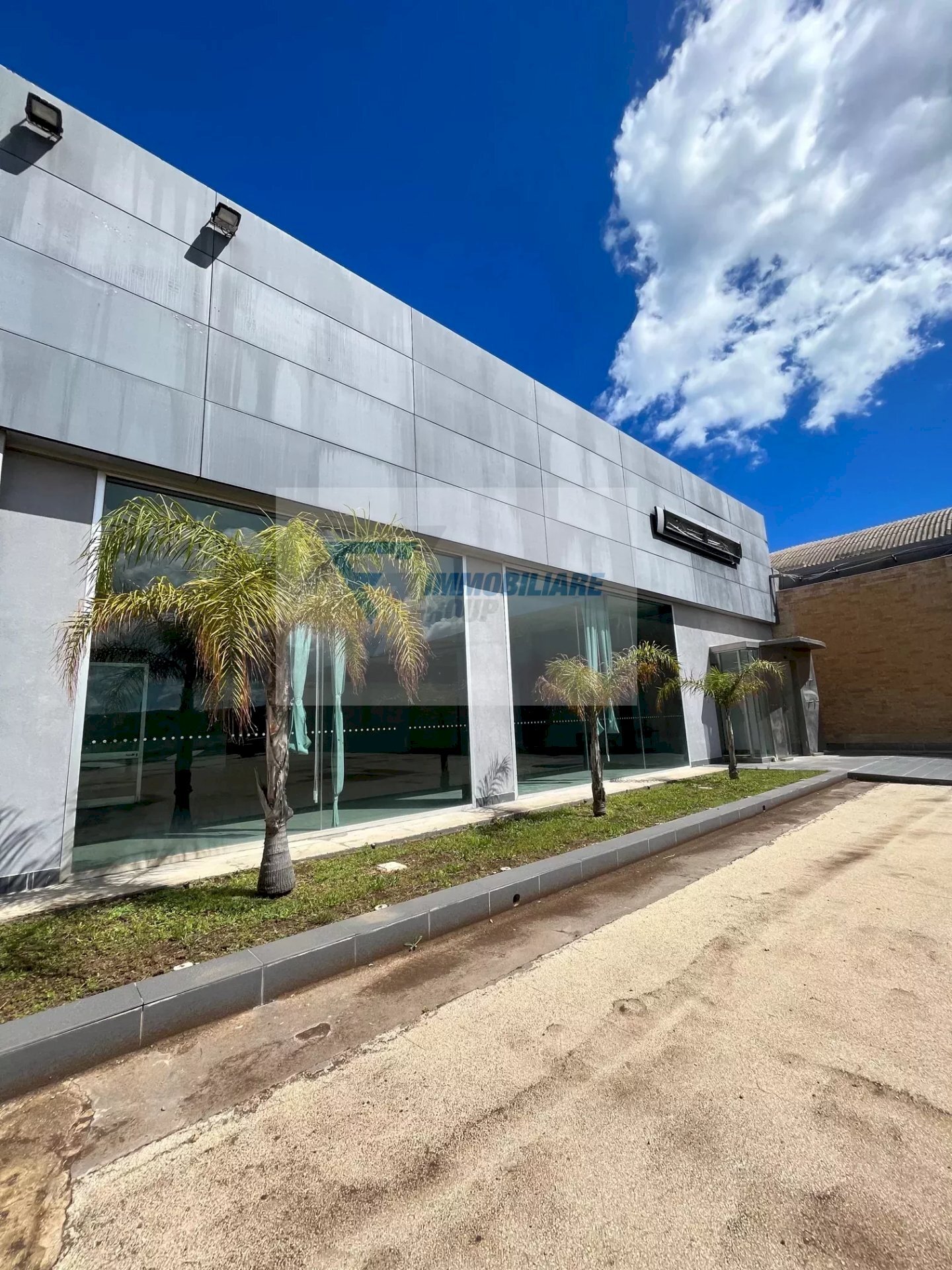 Capannone Siracusa - foto 1