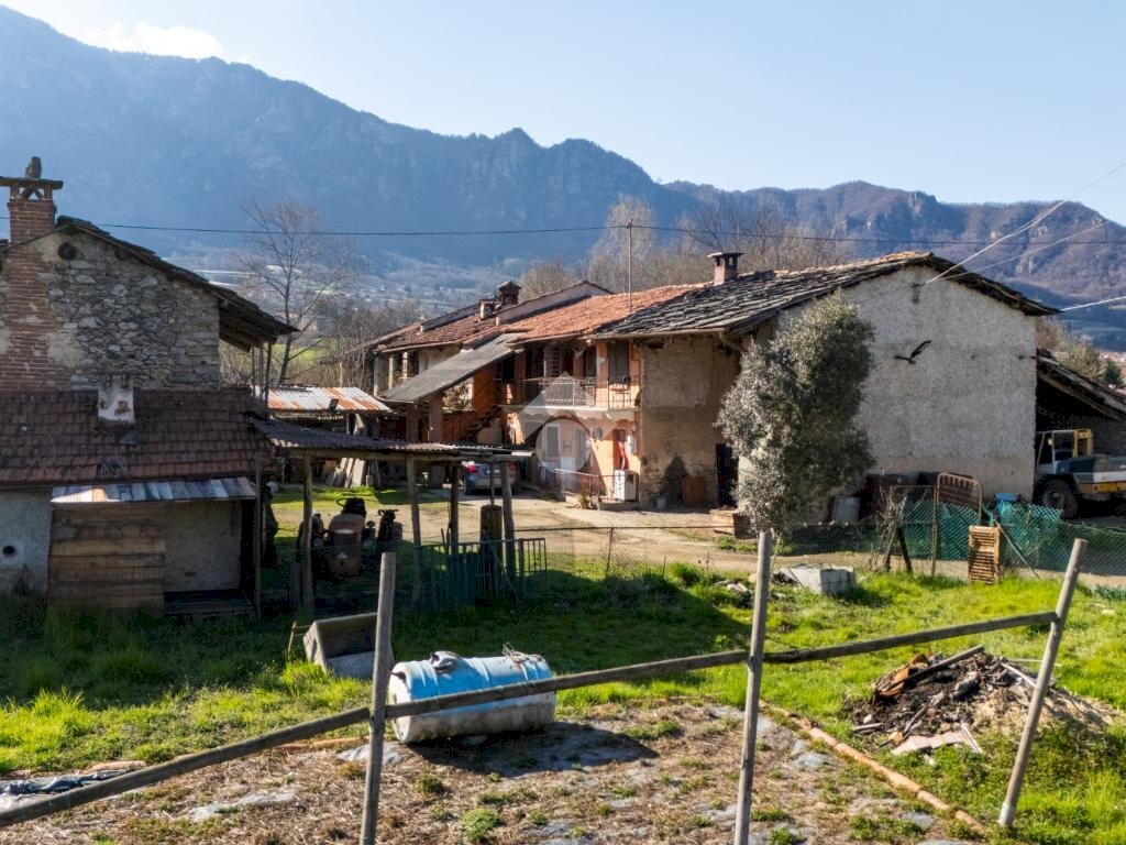 Casa semi indipendente Via Chiesa, Envie - foto 3