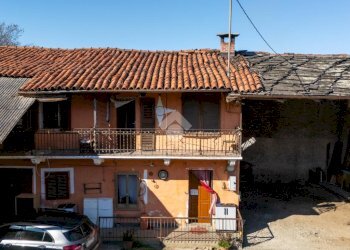 Casa semi indipendente Via Chiesa, Envie - foto 2