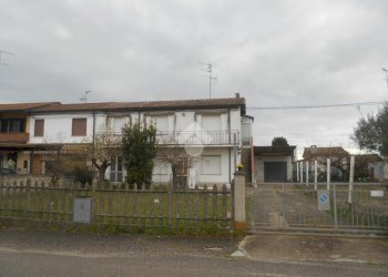 Casa semi indipendente Via della Repubblica, Lagosanto - foto 5