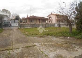 Casa semi indipendente Via della Repubblica, Lagosanto - foto 8