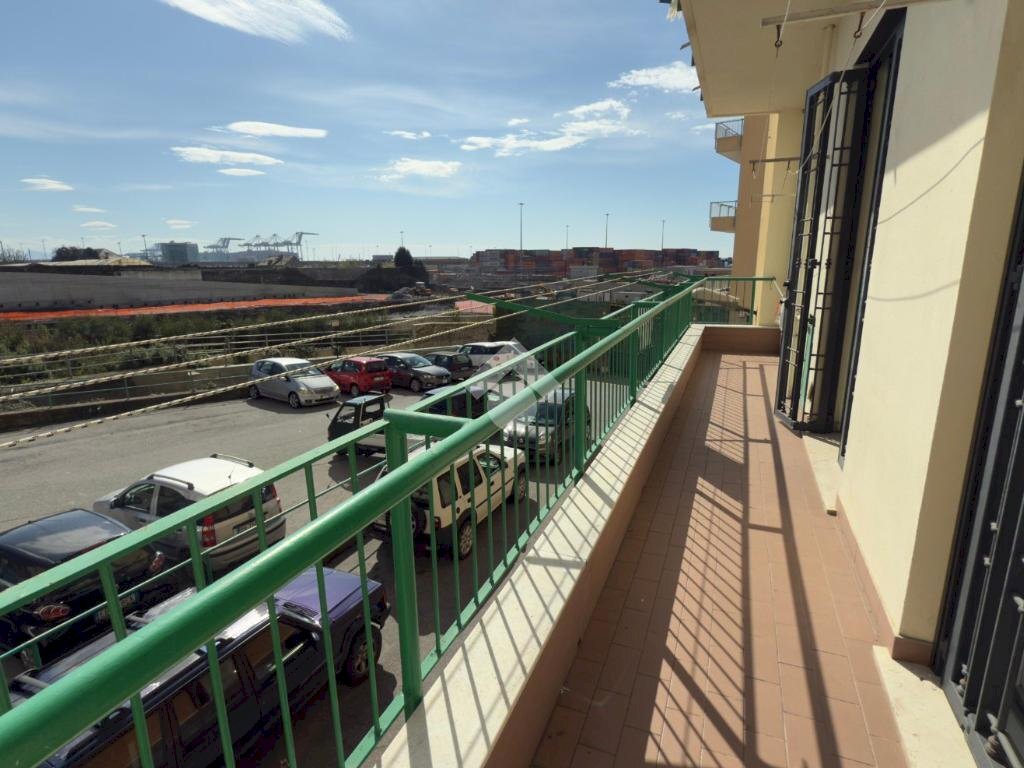 Four-room apartment Via voltri, Genova (neighborhood Voltri) - photo 2