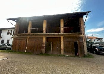 Facciata - Rustico via Padre Reginaldo Giuliani, 748, Cavaria con Premezzo - foto 27