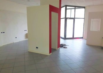 Stanza non arredata - Shop via Vittorio Emanuele II, Poggio a Caiano - photo 1