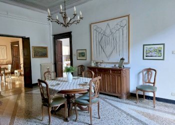 Sala da pranzo - Appartamento piazza Nicolò Montano, 2a, Genova (zona Sampierdarena) - foto 4
