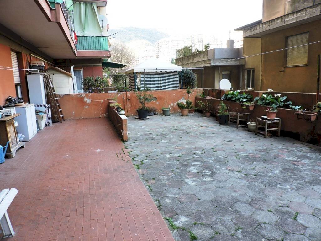 Balcone - Two-room apartment via del Lagaccio, 34c, Genova (neighborhood Lagaccio) - photo 1