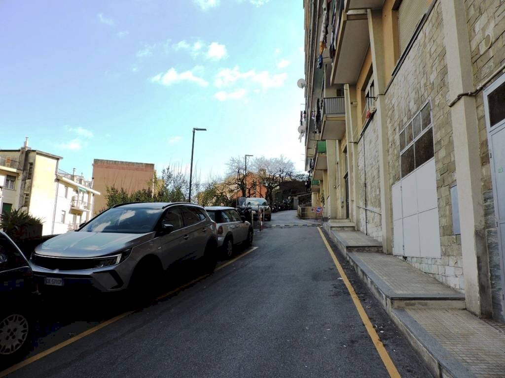 Zona - Two-room apartment via del Lagaccio, 34c, Genova (neighborhood Lagaccio) - photo 2