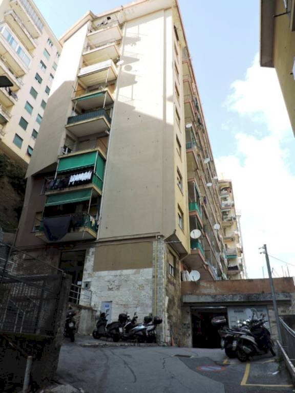 Facciata - Two-room apartment via del Lagaccio, 34c, Genova (neighborhood Lagaccio) - photo 3