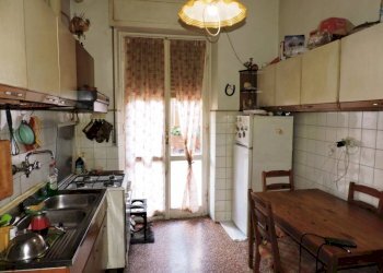 Cucina - Bilocale via del Lagaccio, 34c, Genova (zona Lagaccio) - foto 8