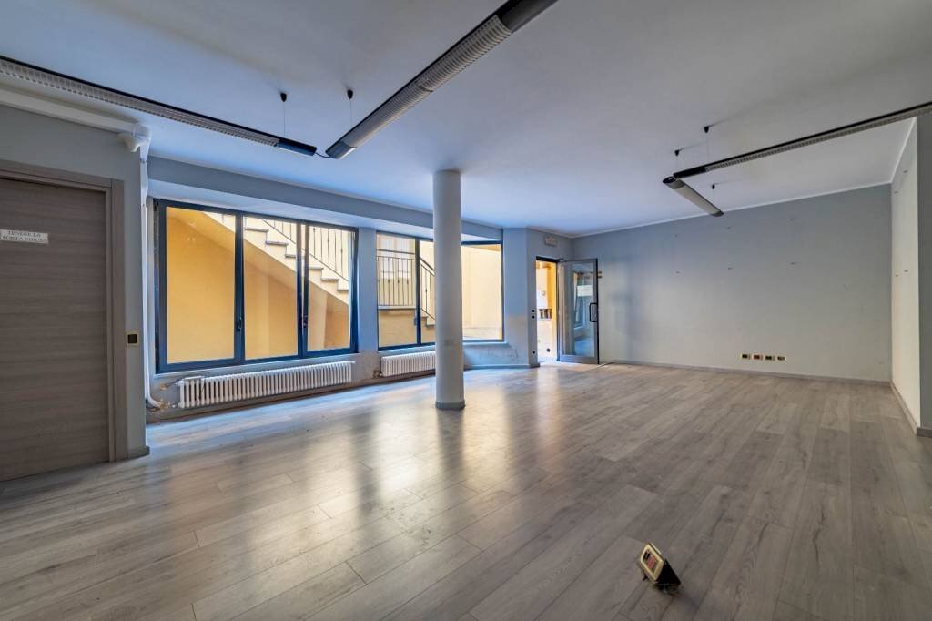 Interno non residenziale - Ufficio via Roma, Venegono Superiore - foto 3