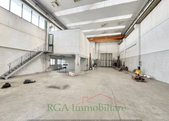 Interno non residenziale - Capannone via Azzano, Grassobbio - foto 1