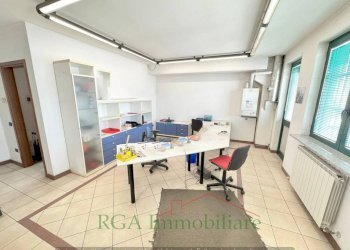 Interno non residenziale - Capannone via Azzano, Grassobbio - foto 12