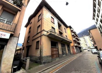 Facciata - Casa indipendente via Trento, 75, Sondrio - foto 4