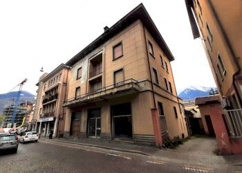 Facciata - Casa indipendente via Trento, 75, Sondrio - foto 5