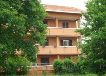 Facciata - Attico via Giacomo Matteotti, Cesate - foto 1