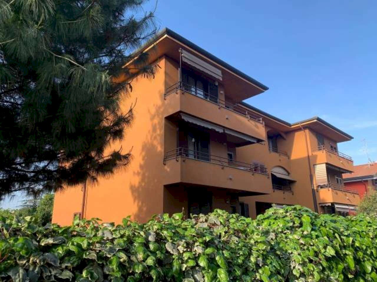 Facciata - Attico via Enrico Berlinguer, Cesate - foto 1