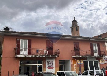 Quadrilocale via Maurizio Caranza 
 Centro, Varese Ligure, Varese Ligure - foto 2