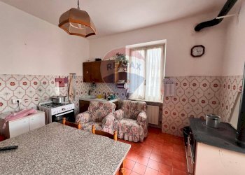 Quadrilocale via Maurizio Caranza 
 Centro, Varese Ligure, Varese Ligure - foto 12