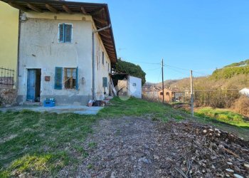 Casa semi indipendente Regione Valtiverno, Incisa Scapaccino - foto 2